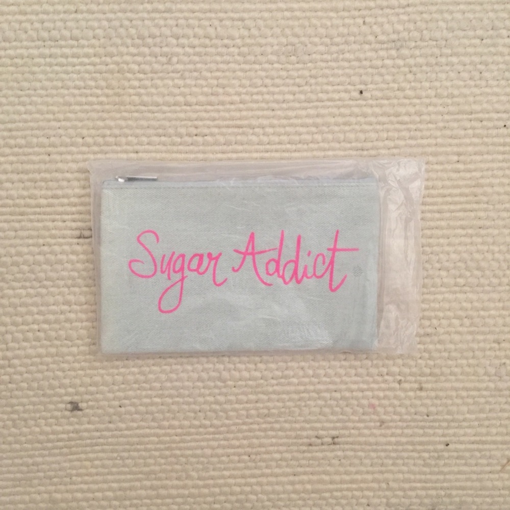 Fresh - 🍬 Cosmetic Pouch - Picture 3 of 5